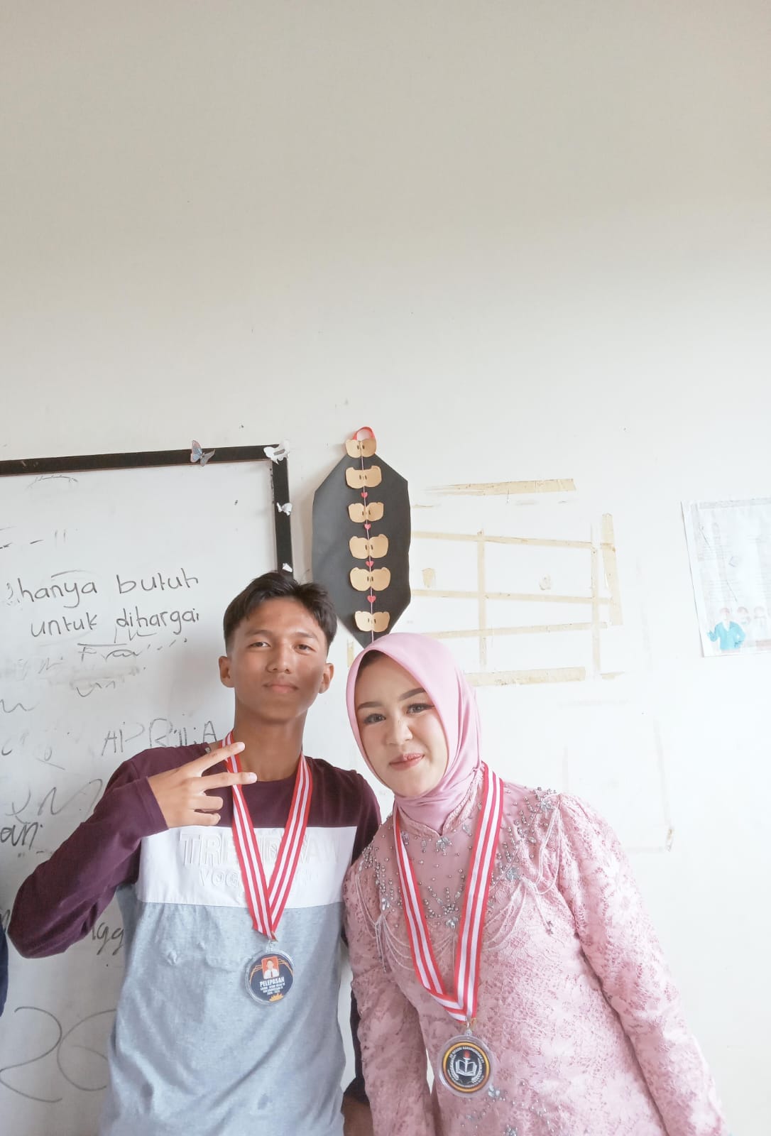 Momen 2